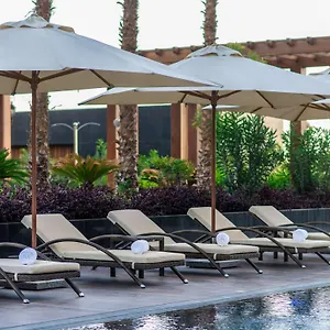 Movenpick And Residences Otel